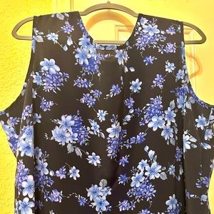 FLORAL DESIGN MAXI DRESS